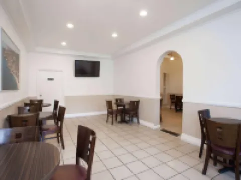 Capri Suites Anaheim Hotéis em Anaheim