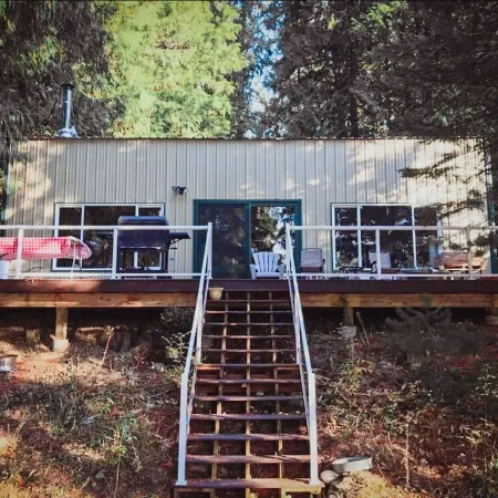 Romantic Waterfront  Shabby Chic Cabin on the Clark Fork River!  #SwankyCabin