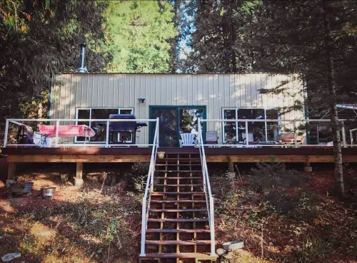 Romantic Waterfront  Shabby Chic Cabin on the Clark Fork River!  #SwankyCabin