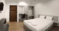 Baan Thamthong Lamnarai Resort Hotel a Chai Badan