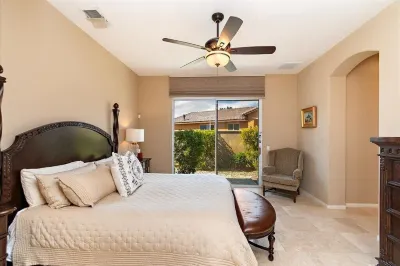 🌟Sun-Kissed Oasis,  Entertainers Dream on the Golf Course⛳ w/ Private Pool 💦