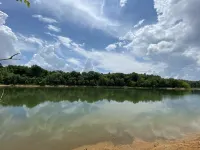 Cozy Waterfront Cabin on Rough River Lake Hotels in Breckinridge County