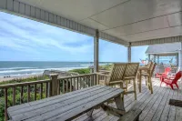 "Comes A Time" Oceanfront - Best Surf City location, walk to everything!