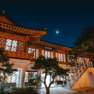 Ulsan Eoryeondang Hanok Stay Hotels near Dongcheon Arena
