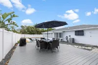 NEWLY The Azure Paradise 3br POOL Home!