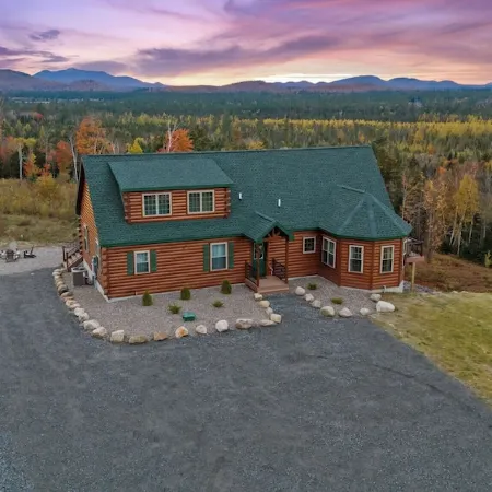 MtnView+Hottub+Lg Outdoor Area