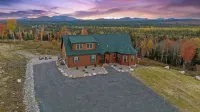 MtnView+Hottub+Lg Outdoor Area