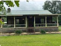Charming 3-bedroom 5 bed cabin with WiFi in scenic Seneca Rocks Hotels near Seneca Rocks Discovery Center