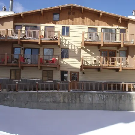 It is Snowing!! Book Your Ski Vacation Now! Come and Enjoy Powder Runs!