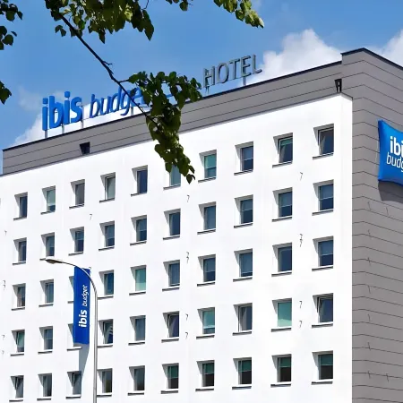 ibis Warszawa West Station Отели рядом с достопримечательностью «Бельведерский дворец»
