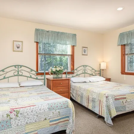 Bear Brook Lodge - Large house with pool