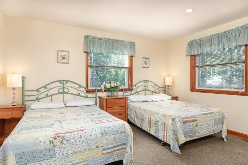 Bear Brook Lodge - Large house with pool