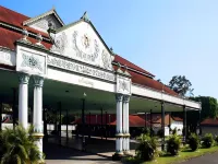 Roemah Canting Homestay Hotels in Muja Muju