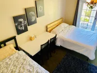 Tranquil & clean 5-acre getaway