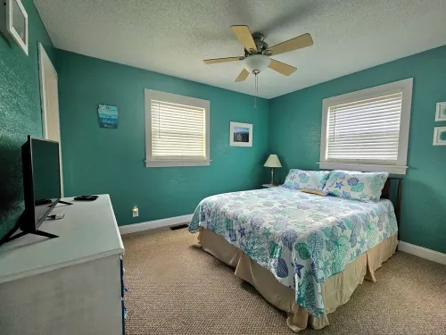 Shore Beats Work2040 Sq ft)