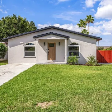 5Br Spring Break - Saltwater Pool & Patio! Near Beaches & Downtown St. Pete
