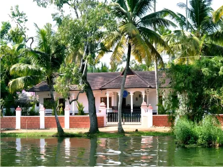 Sunny Days Homestay Alleppey