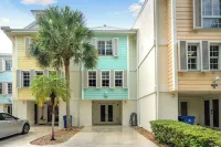 Resort-Style Living at Mariner's Club – Steps from Pools, Marina, & Ocean Views!