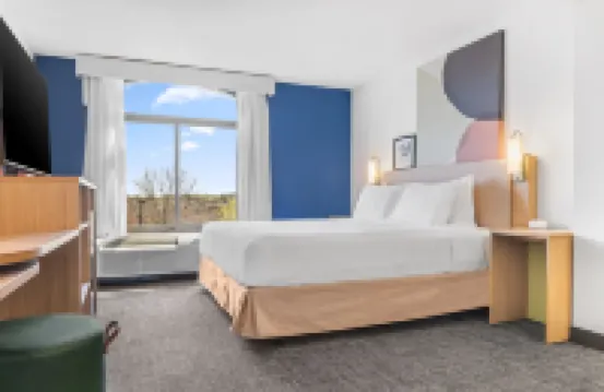 Spark by Hilton Charlotte Tyvola I-77 Hotels near Park Square