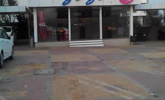 Pearl Hotel & Banquets Ahmedabad