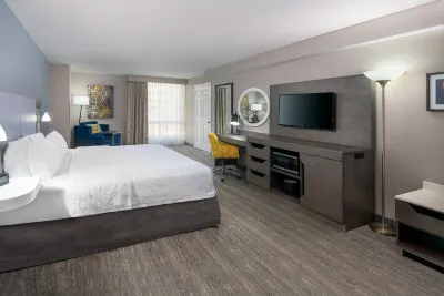 Hampton Inn & Suites Kansas City-Country Club Plaza Hotel di Kota Kansas