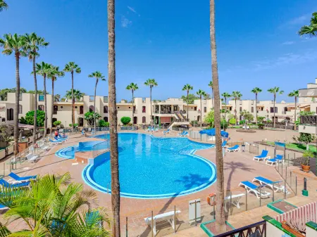 Tagoro Solarium & Pool View