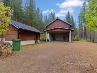 Villa uuttu Hotels in Pelkosenniemi