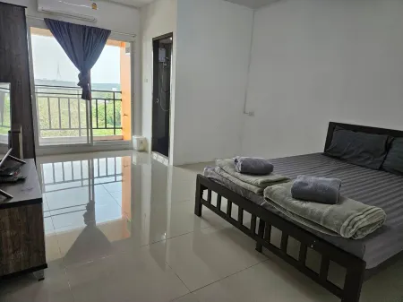 Beston Apartment Hemaraj Отели в г. Pluak Daeng