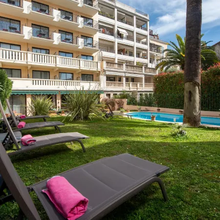 Sun Riviera Hotel