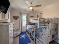 Wave Haven @ Cape Charles, a new house near a private beach & nature preserve. - 4성급