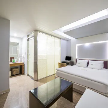 Daegu Icheondong W New York