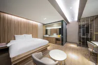แอคท์ โรงแรม เออร์เบิน - เปิดใหม่