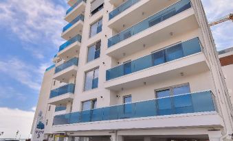 Wave 3 Promenada Apartments