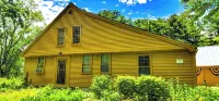Josiah Keith House Hotels near Brockton Station