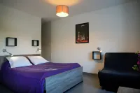 Auberge Saint Jacques Hotels in Rimeize