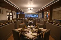 Golden Retreat Hotels in Berhampore