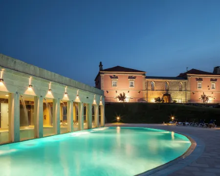 カサス ノバス カントリーサイド ホテル スパ & イベンツ シャベシュのホテル