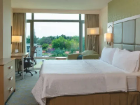 Holiday Inn Express & Suites CUERNAVACA by IHG โรงแรมในเกวร์นาวากา