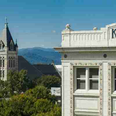 金普頓阿拉斯酒店 Hotel Exterior