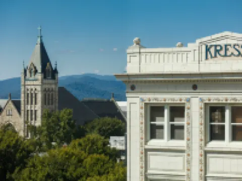 Kimpton HOTEL ARRAS by IHG Hotels in Buncombe County