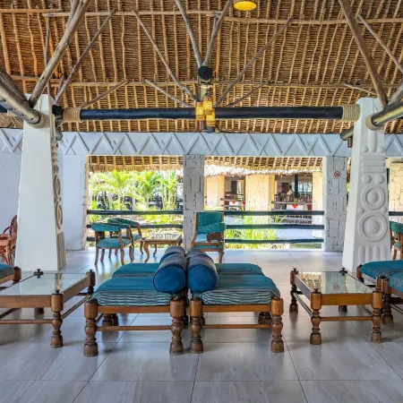 Southern Palms Beach Resort