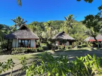 Punatea Village Hotels in Tahiti
