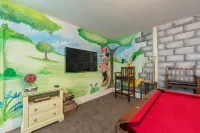 Bahama Sunset 5 Bedrooms - 4-Star