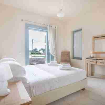 Beautiful Villa Near Sea in Peloponnese Rooms