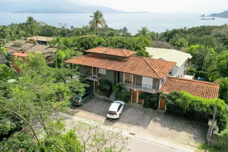 Velinn Pousada Iguana Azul