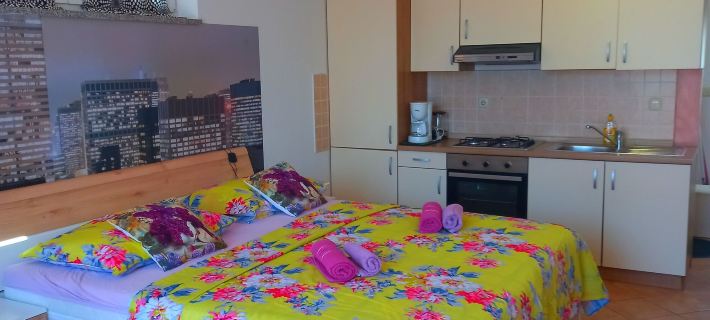 Pretty Apartment with Terrace on Island Rab Hotels in Kampor