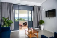 Yatulau Hotel and Conference - Kolam Renang