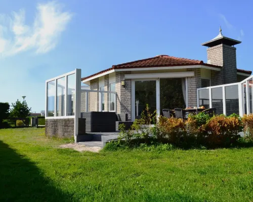 Nice House on the Golf Course with Sauna Hotels in Hollum