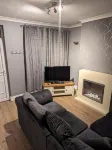 2 Bed House - Garden & Excellent Wifi Hotels near Balderton Lake
