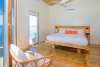 Stunning Views at - Villa Aire 1 Bedroom Apts by RedAwning